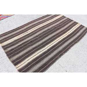 Tapis turc de 4,6 x 7,5 pieds, tapis Kilim abstrait marron - Product Image 1