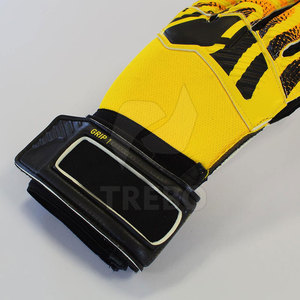 Conception personnalisée en cuir de haute qualité, imperméable, respirant, antidérapant, gants de gardien de but réglables pour usage sportif - Product Image 5