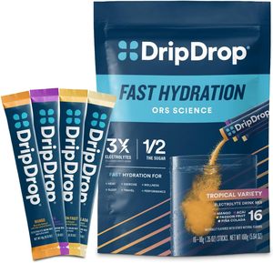 Sachets d'hydratation DripDrop, assortiment tropical, mélange de poudre d'électrolytes pour boisson, saveurs mangue, açaï, fruit de la passion, piña colada, 16 sachets - Product Image 4