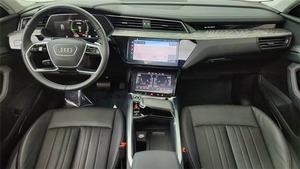 รถ SUV 4 ประตู พรีเมียม พลัส ขับเคลื่อนสี่ล้อ สภาพดี ใช้งานน้อย - Product Image 3