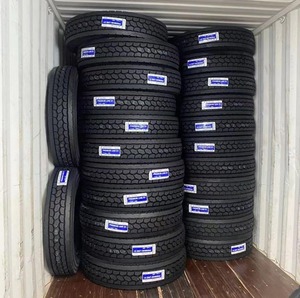 Pneu Radial Premium d'Occasion Sans Chambre à Air pour Camion Poids Lourd, à Profil Profond, de Remplacement pour Réparation et Utilisation en Flotte TYRE RING - Product Image 1
