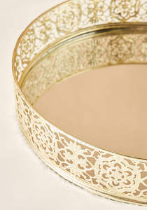 Plateau de service moderne et design en métal doré clair, base miroir, luxe doré, multifonctionnel, décoration d'intérieur, spécial Noël - Product Image 3