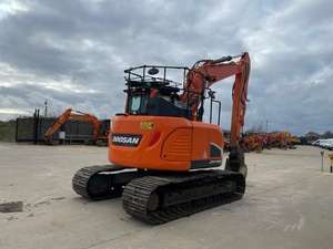 Excavatrice sur chenilles hydraulique Doosan DX140LCR-5, moteur Perkins, haute efficacité, certifiée CE ISO EPA, garantie 1 an, bon état - Product Image 3