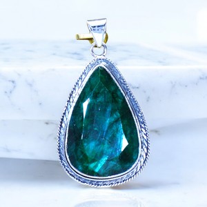 Pendentifs en argent 925 de qualité supérieure, pendentifs fins en émeraude, bijoux - Product Image 1