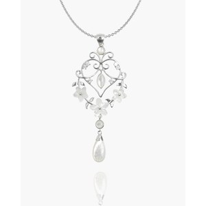 Ensemble de pendentifs fleuris avec perle d'eau douce plaqué rhodium - Product Image 1