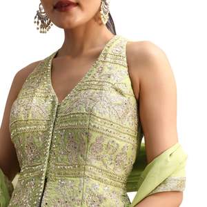 ชุดเคอร์ตาพาลาซโซปักลายสีเขียวอ่อนเสื้อผ้าพื้นเมืองสำหรับผู้หญิง - Product Image 4