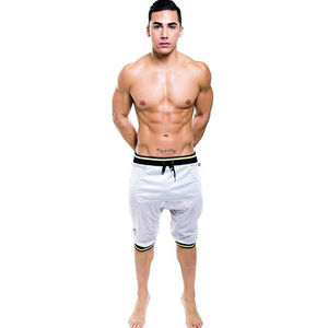 Short de sport décontracté pour hommes Super qualité OEM Logo personnalisé Board Shorts Running Gym Surf Beach Été-Taille 6XL Motif solide - Product Image 3