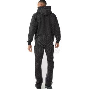 Elegante Slim Fit Hombres Rhinestone Chándal Uso al aire libre Hombres Rhinestone Chándal Hecho en Pakistán - Product Image 3