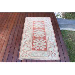 Vintage Small Rug 2.6x4.4 ft, Turkish <b>Red</b> Solid <b>Wool</b> Rug - Product Image 1