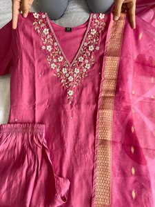 Costume salwar en soie de créateur, robe pakistanaise Salwar Kameez Dupatta, tenue de mariage. - Product Image 2
