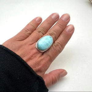 Anillo clásico de joyería para mujer, joyería de estilo bohemio de Plata de Ley 925, piedra preciosa Larimar, anillo hecho a mano, regalo para esposa - Product Image 1