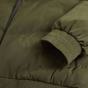 Veste matelassée à capuche avec logo frontal de qualité supérieure, très vendue, chaude et confortable pour l'hiver, pour hommes, en vente en ligne - Product Image 4