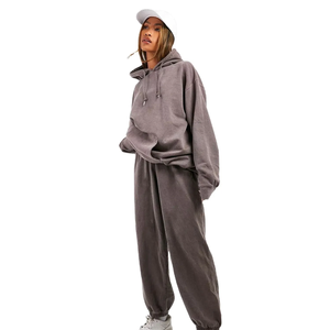 Conjunto de sudadera con capucha y pantalones de chándal para hombre, silueta relajada, aspecto urbano moderno - Product Image 1