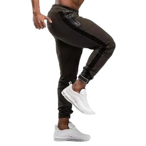 Pantalones de chándal de verano para hombre, ropa de calle, pantalones de chándal reflectantes con función antiarrugas, decoración de rayas laterales de talla grande - Product Image 1