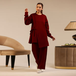 Ensemble Lounge Urbain Modeste pour Femme, Tunique Longue et Pantalon Droit, Silhouette Moderne, Design Wida Sports – Vente en Gros, Look Premium - Product Image 3