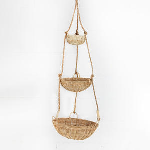 Panier suspendu en rotin pour fruits, accessoires de cuisine en gros, paniers de rangement faits à la main - Product Image 3