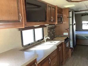 Remolques de Viaje Usados Fleetwood Flair 31W de 2017 - Product Image 2