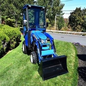 Tractor Compacto New Holland con Cargador Frontal, Cortadora de Césped, Tractor Utilitario 4x4 para Trabajos en Campo y Jardín - Product Image 4