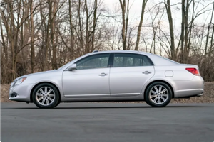 Vehículo USADO de Alta Calidad con Volante a la Izquierda |   CONDUCCIÓN DERECHA |   TOYOTA AVALON NSS LIMITED 2008 CON 27000 MILHAS - Product Image 2