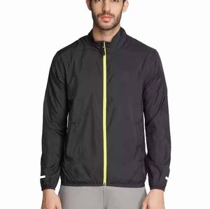 2025 chaqueta de lluvia de estilo de cremallera de moda para hombres personalizar Color negro sólido tela transpirable ropa al aire libre chaqueta de lluvia para hombres - Product Image 1
