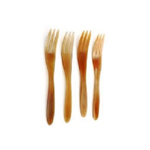 Cuillère à soupe en corne de buffle naturelle, fabriquée à la main, avec polissage miroir, vaisselle éco-responsable pour la cuisine et la salle à manger - Product Image 1