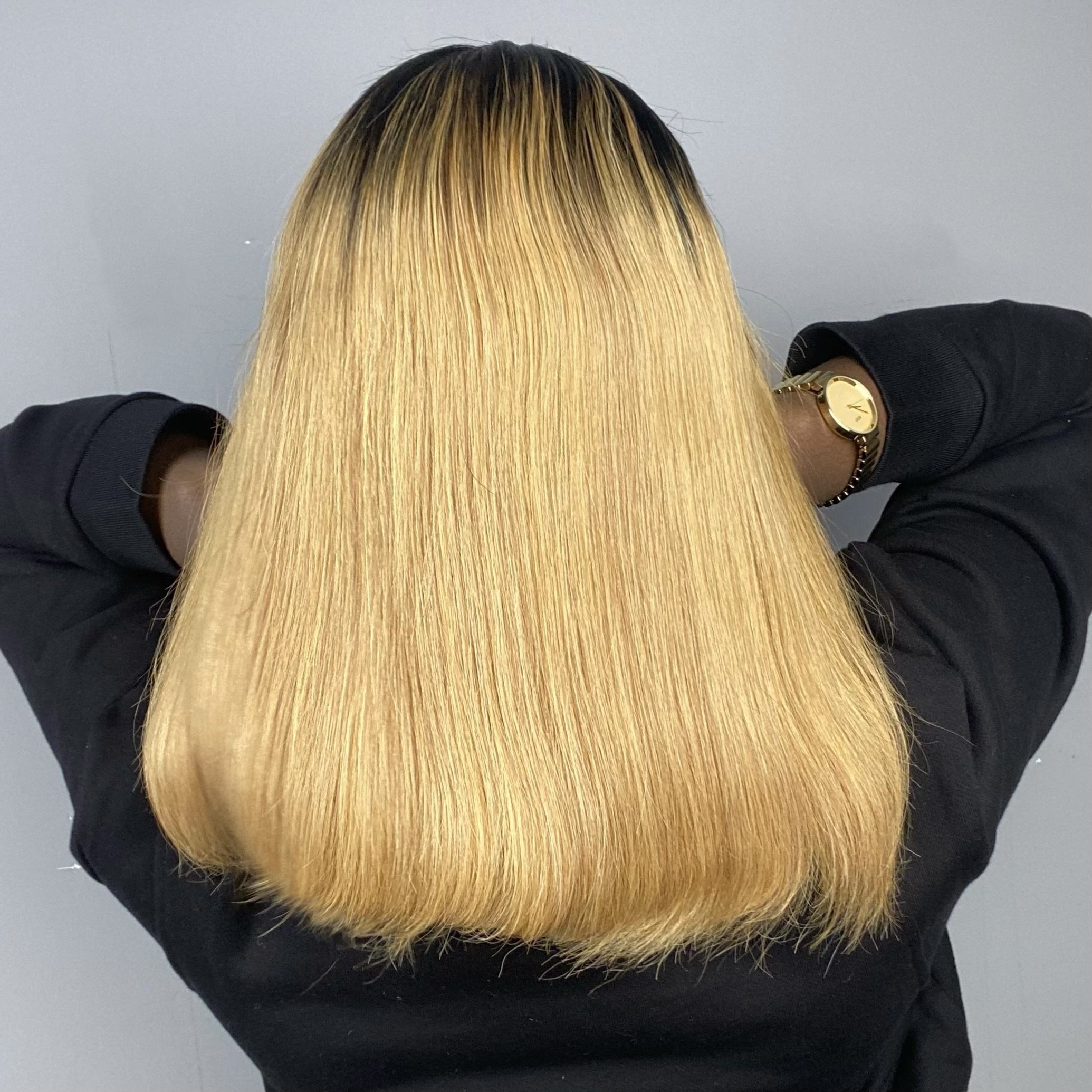 สีเหลือง