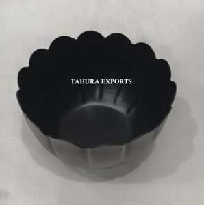 Tazón de Metal Negro Curvo y Refinado, Ideal para Diversos Usos Culinarios, con Construcción Resistente y Superficie Lisa para Mejorar el Uso Diario - Product Image 4