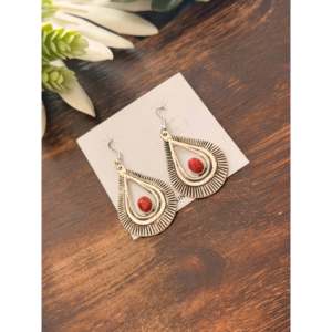 Edith Kee ต่างหูแบบห้อยทำจากวัสดุหอยนางรมและเงินสเตอร์ลิงรูปหยดน้ำ - Product Image 4