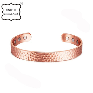 Bracelets simples en cuivre Bracelet magnétique de conception martelée promouvoir la circulation sanguine Bracelet de thérapie magnétique pour femmes hommes - Product Image 2