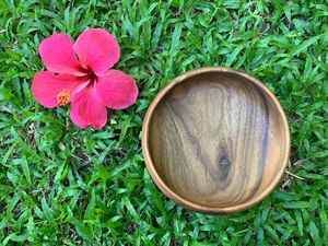 Handcrafted Wooden <b>Bowl</b> | Featuring Warm Natural Grain and Smooth Curved Design for Rustic Decor and Elegant <b>Serving</b> Use Style - Product Image 4