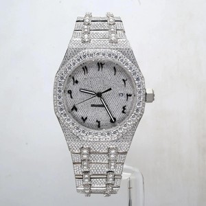 อินเดีย VVS Moissanite สายสแตนเลสนาฬิกาควอตซ์สำหรับผู้ชายคอลเลกชันฮิปฮอปเพชรสีขาวสดใสพร้อมสไตล์โบราณ - Product Image 1