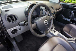 Volkswagen Beetle GLS 2.0L Cabriolet 2003, prêt à être expédié - Product Image 2