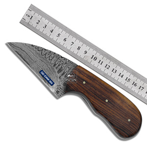 Cuchillo de Caza Personalizable Hecho a Mano DD-DAM-353 con Hoja de Acero de Damasco, Mango de Madera de Palisandro Exótica y Funda de Cuero Repujado - Product Image 4