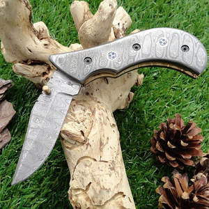 Couteau de poche pliant en acier damas fait à la main personnalisé avec manche en bois OEM pris en charge pour le transport quotidien et le camping - Product Image 3