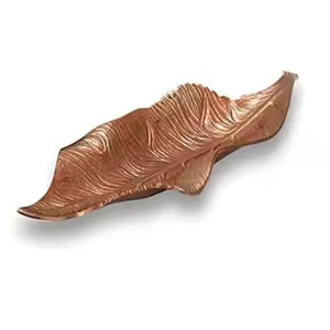 Plat de service en forme de feuille en laiton pur de conception antique Plat de service en forme de feuille d'or de qualité supérieure pour un usage domestique au prix le plus bas - Product Image 2