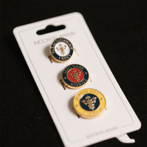 Spilla in Metallo Smaltato Personalizzata con Logo, Design 2D/3D, Distintivo per Club Aziendali e Accademie - Product Image 4