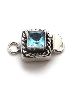 Fermoir de boîte en argent antique et plaqué or 18 carats avec topaze bleue 19X10X8MM de forme carrée pour la fabrication de bijoux à 1-3 brins B809 - Product Image 1