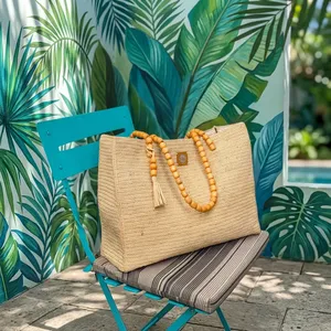 Sac cabas en paille avec poignées en perles de bois et pompon, style bohème, sac de plage d'été - Product Image 4