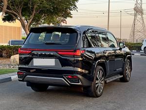 NUEVO LEXUS LX600 2023 NEGRO 3.5L V6 TURBO SPORT 409HP/5200RPM 6 CILINDROS 7 PLAZAS TRANSMISIÓN AUTOMÁTICA DE 10 VELOCIDADES - Product Image 5