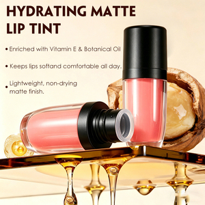 Gloss à lèvres vegan imperméable personnalisé à étiquette privée pour des lèvres parfaites avec un pinceau en forme de cœur, huile de macadamia - Product Image 3