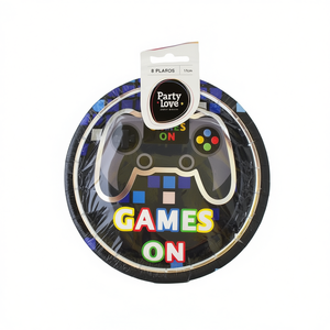 Platos Desechables Party Love de 17 cm con Diseño de Juegos, Paquete de 8 - Product Image 2