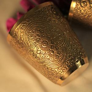 แก้วน้ำทองเหลืองทำมือ ดีไซน์เฉพาะตัว ผิวแบบดั้งเดิม ทนทาน มีจำหน่ายในปริมาณมาก - Product Image 3