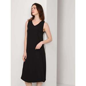 Chemise de nuit personnalisée en bambou de qualité supérieure à col en V, en tissu tricoté doux avec élasthanne, teinte unie, utilisant la technique du bambou filamenté - Product Image 5