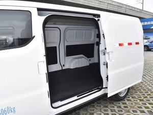 Véhicule électrique d'occasion Dong-fe-ng E008 2025, suspension arrière multi-liens, freins à disque ventilés, 6 places, autonomie NEDC 201-300 km - Product Image 2