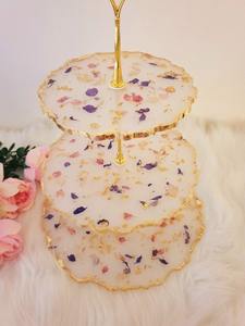 Support à gâteau en résine écologique Matériau durable avec finition lisse pour des présentations élégantes Disponible en vrac - Product Image 3