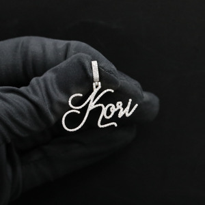 Pendentif en acier inoxydable serti de diamants CZ glacés, style hip-hop moderne personnalisé - Product Image 1