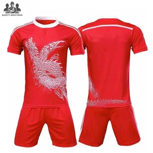 Uniforme de football avec logo personnalisé |   Tissu respirant 100% polyester |   Uniforme d'équipe court |   Vêtements de sport légers |   Commandes en gros - Product Image 1