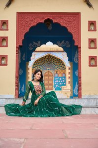 Vestido largo Kurti de seda elegante de diseñador Navratri indio para mujer, trabajo de espejo, borde de encaje, ropa de fiesta de estilo pakistaní indio - Product Image 2
