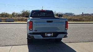 New /USED WHITE 2026 CHE VROLET COLORADO Z71 360 Rear Camera 31-40T Load Capacity Emission Diesel /GAS Automatic FOR SALE - Product Image 6