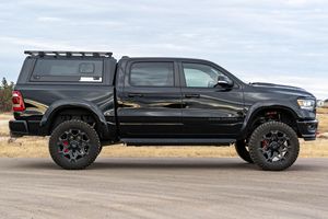 RAM 1500 Big Horn 4x4 2021, 1 propriétaire, moteur Hemi V8, pack Badlander de Tuscany Motor Company - Product Image 3